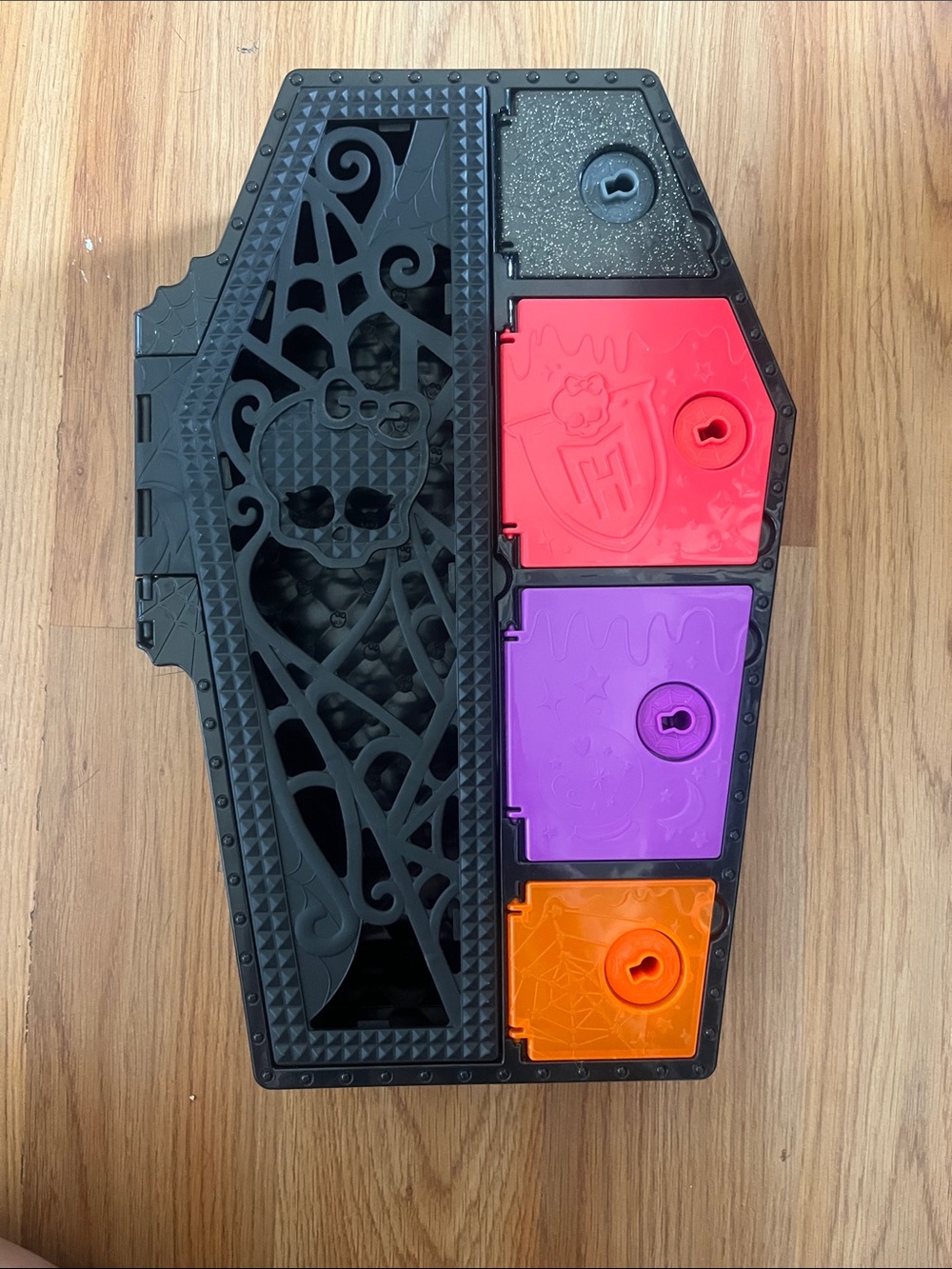 monster high Black Playset Organizer with Red, Purple, Orange, Gray Panels